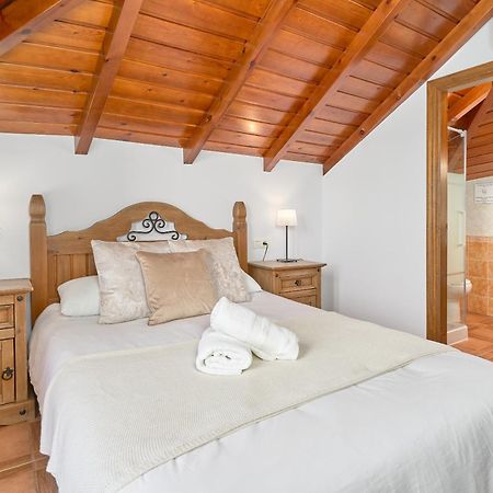 Villa Javier En Sayalonga Exteriér fotografie
