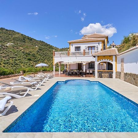 Villa Javier En Sayalonga Exteriér fotografie