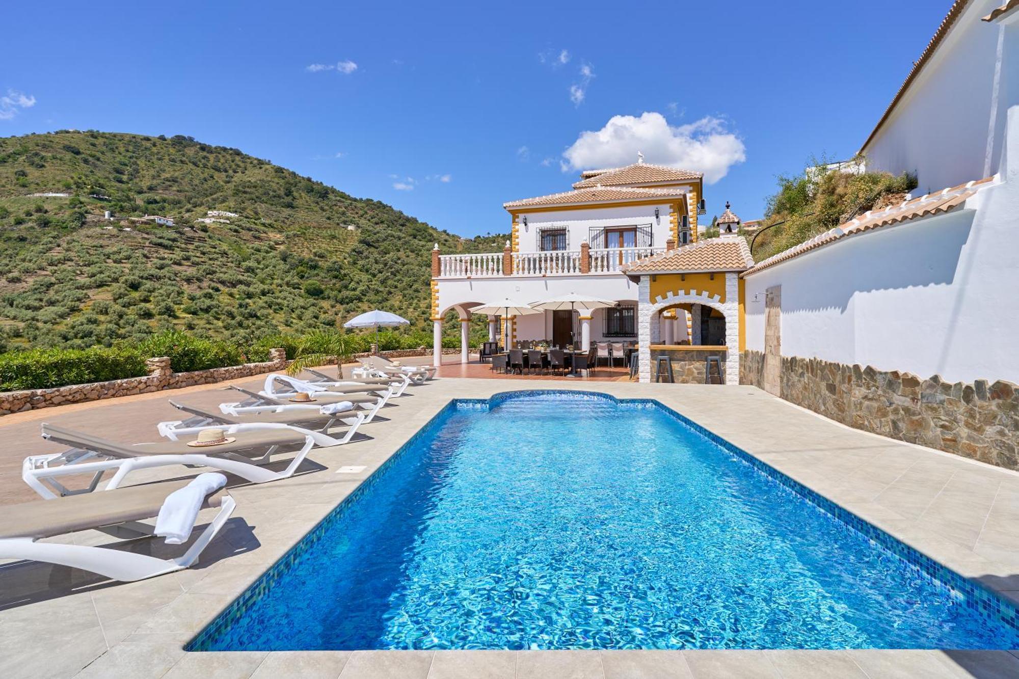 Villa Javier En Sayalonga Exteriér fotografie